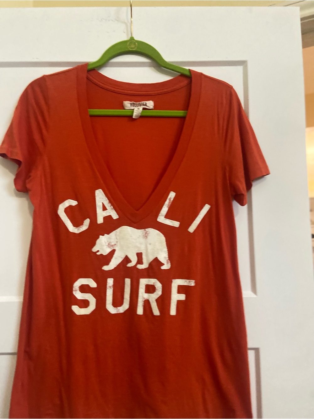 Hollister y2k era vintage Cali Surf V-Neck Tee orange